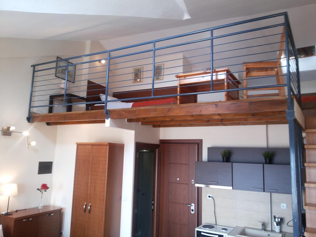 Kripis Studio Szaloniki Szoba fotó